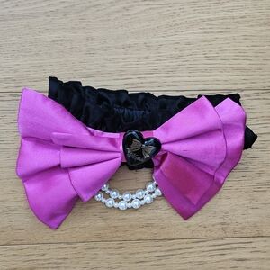 Ma*rs Gyaru Pink and Black Bow Garter With Pearls And Heart Button